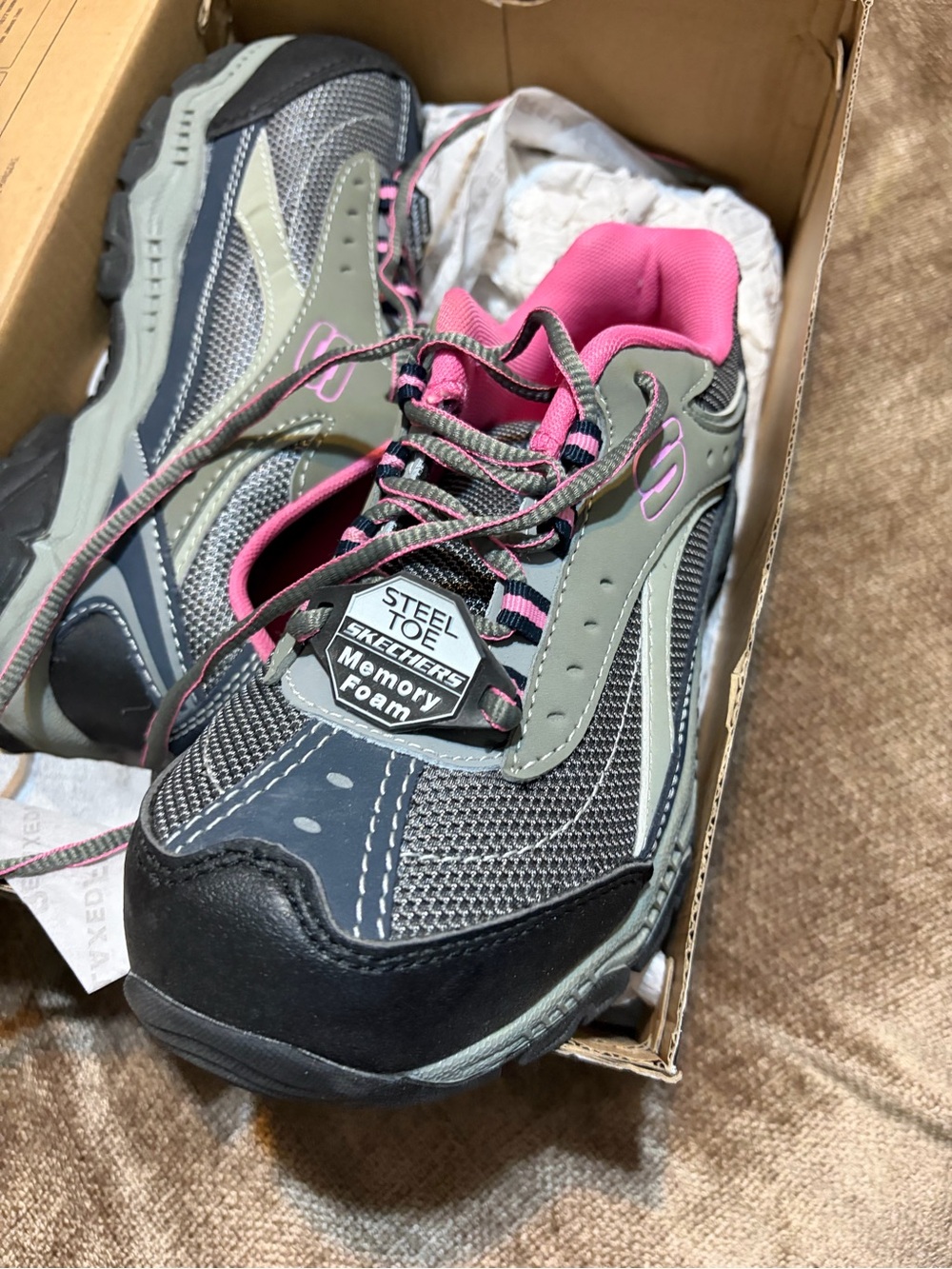 Skechers Steel Toe Memory Foam Women's Work Shoe - Gray/Pink, Size 7